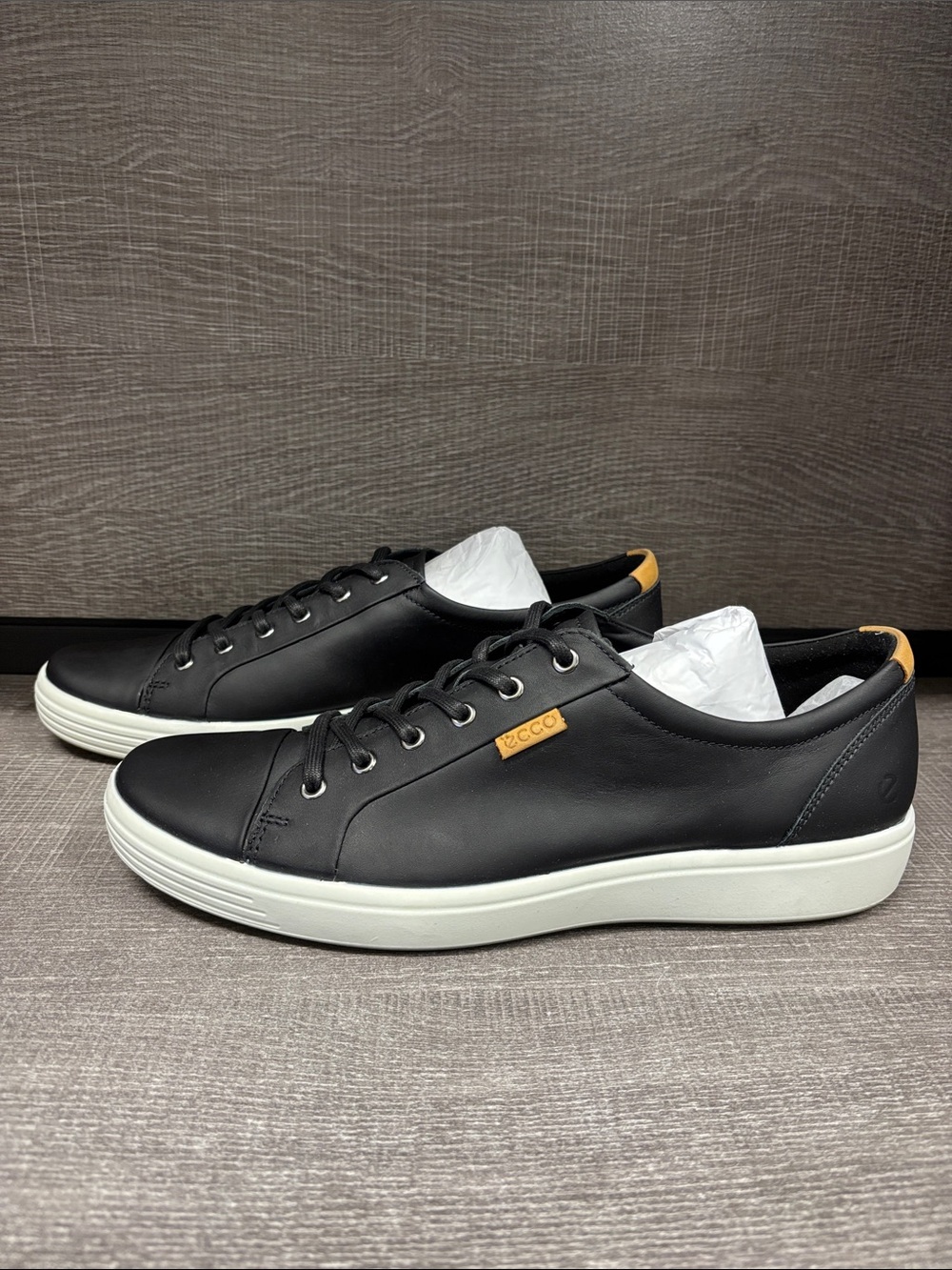 Men's ECCO Soft 7 Leather Sneaker (Black) - Size 12-12.5